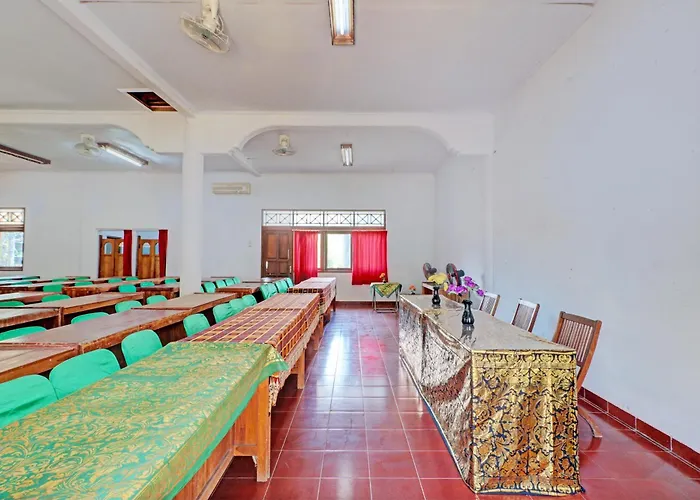 Hotel Capital O 93236 Hapel Negara Banyubiru